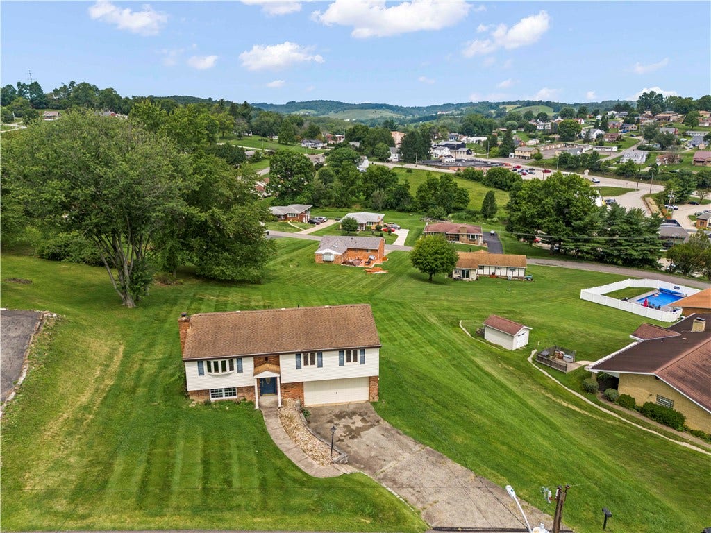 95 Milbeck Dr, Washington, PA 15301
