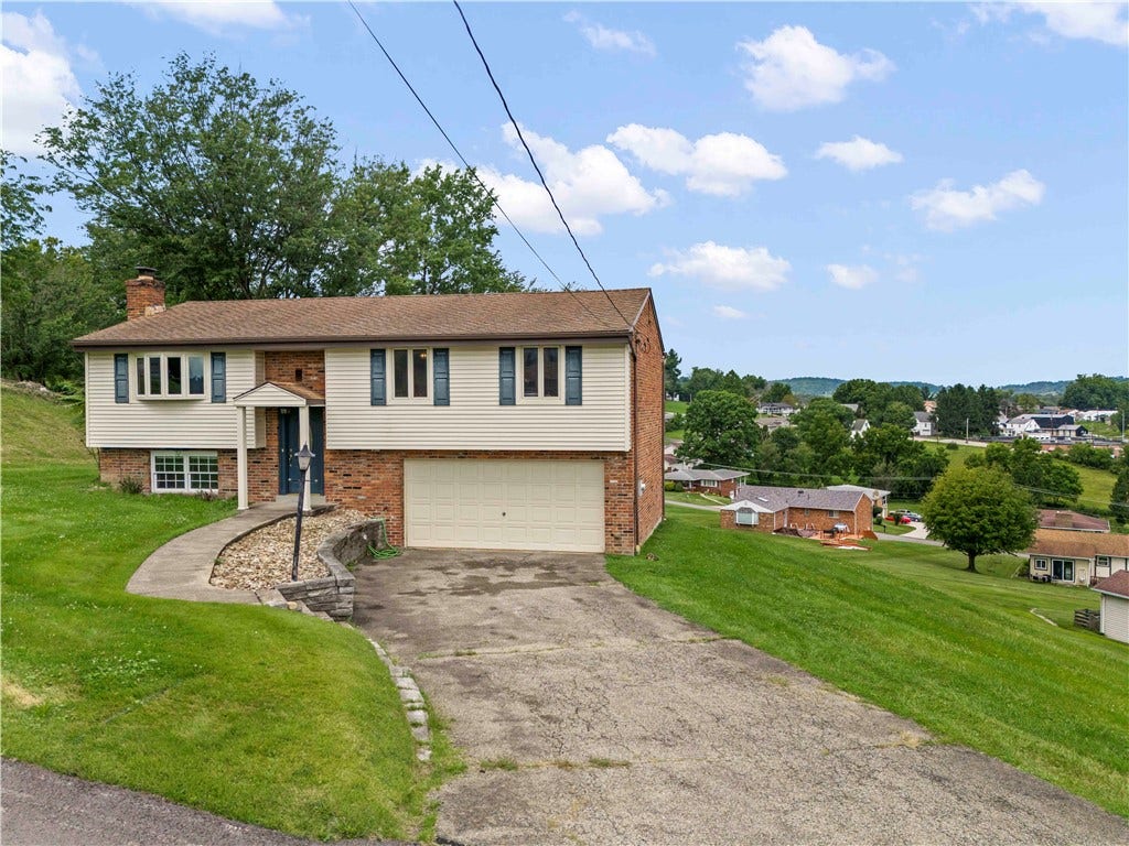 95 Milbeck Dr, Washington, PA 15301