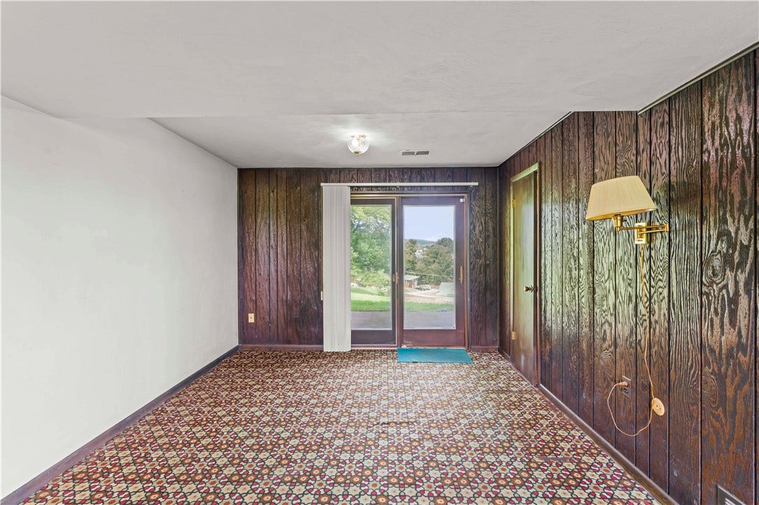 95 Milbeck Dr, Washington, PA 15301
