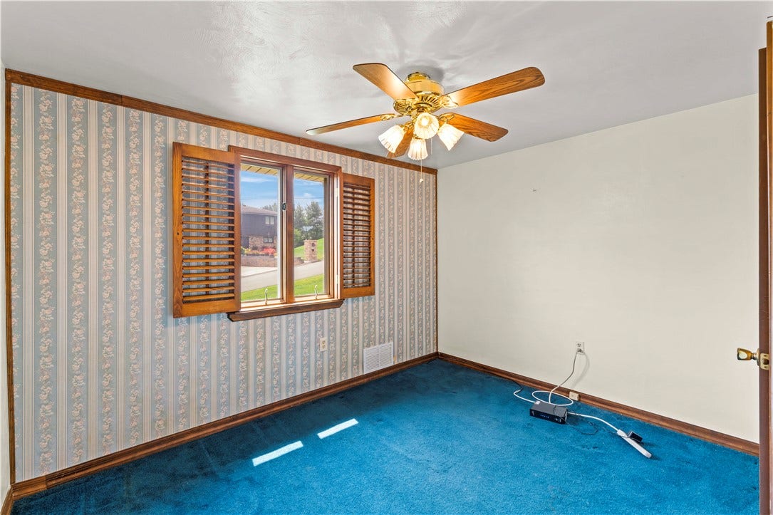95 Milbeck Dr, Washington, PA 15301