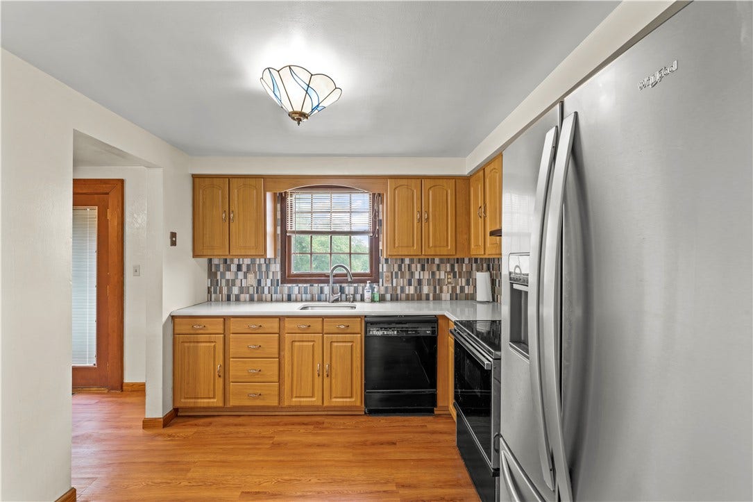 95 Milbeck Dr, Washington, PA 15301