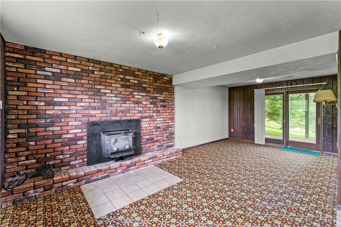 95 Milbeck Dr, Washington, PA 15301