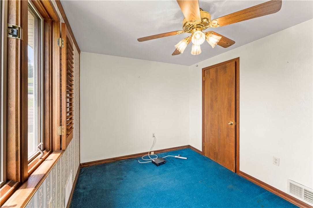 95 Milbeck Dr, Washington, PA 15301