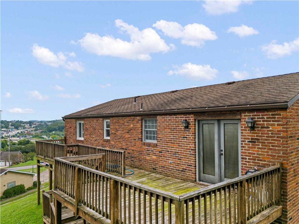 95 Milbeck Dr, Washington, PA 15301