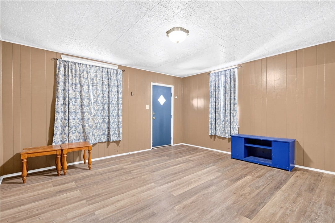 113 E Grant St, Latrobe, PA 15650