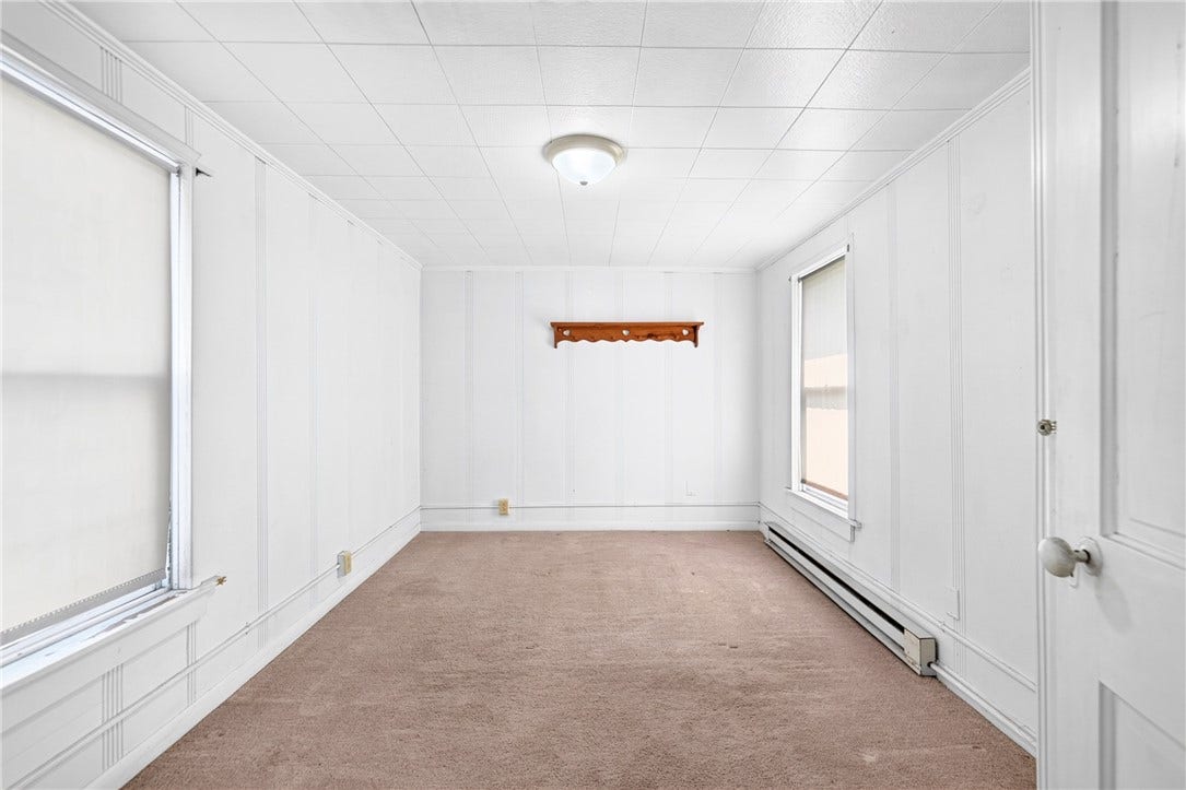 113 E Grant St, Latrobe, PA 15650 113 E Grant St, Latrobe, PA 15650