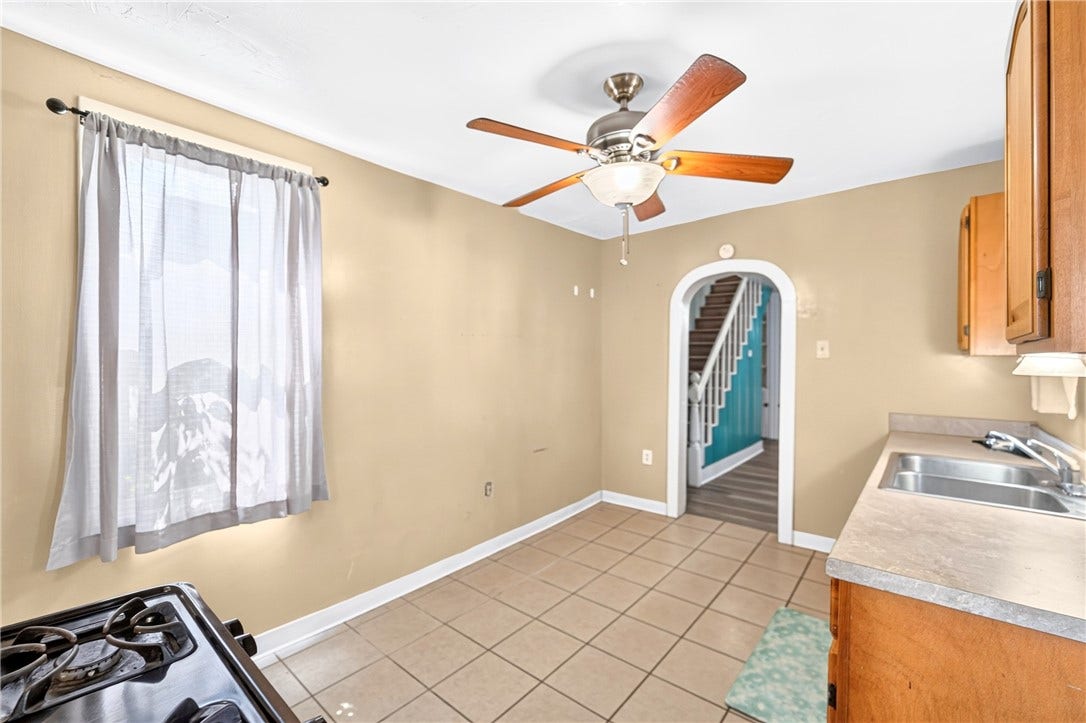 113 E Grant St, Latrobe, PA 15650 113 E Grant St, Latrobe, PA 15650