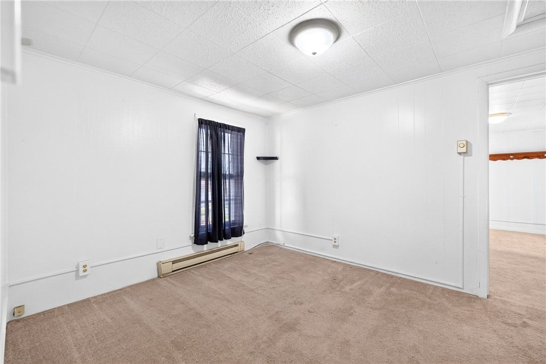 113 E Grant St, Latrobe, PA 15650 113 E Grant St, Latrobe, PA 15650