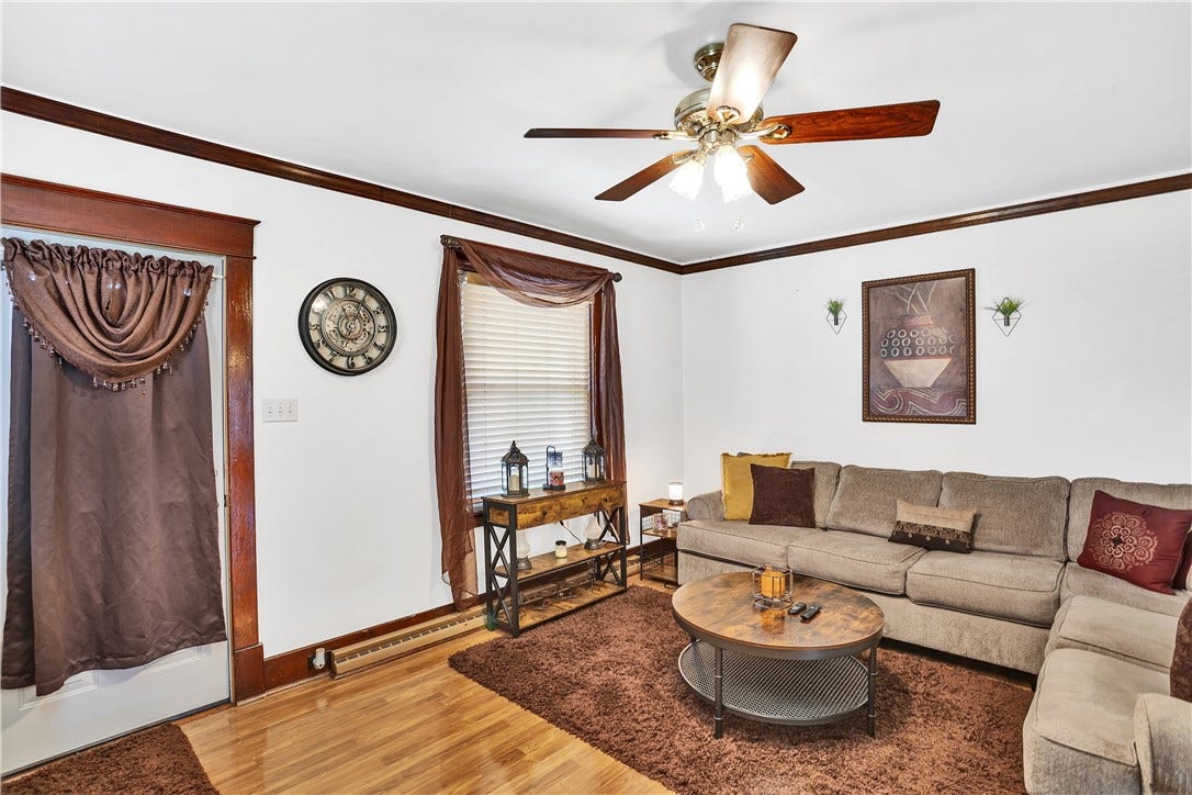 Front view of Living Room in 804