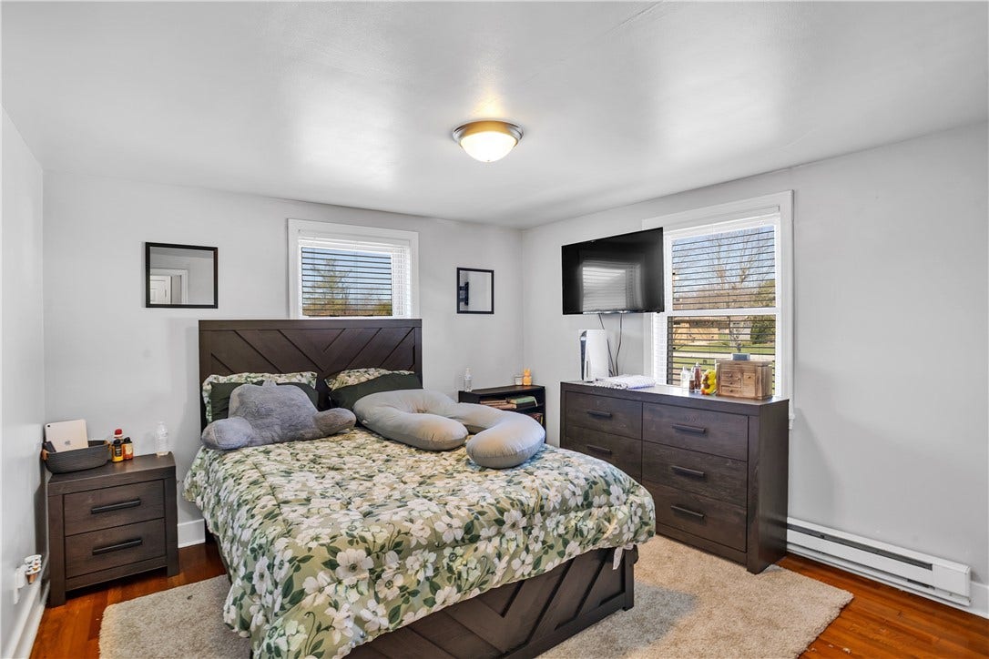 Main floor primary bedroom