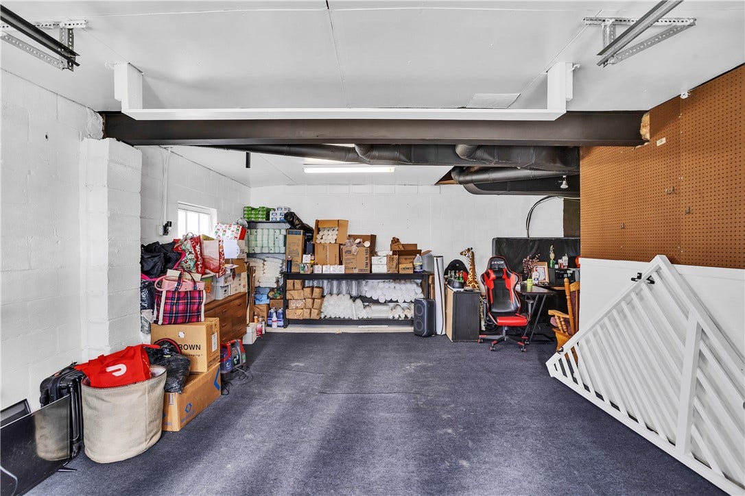 Attached garage of Unit 802