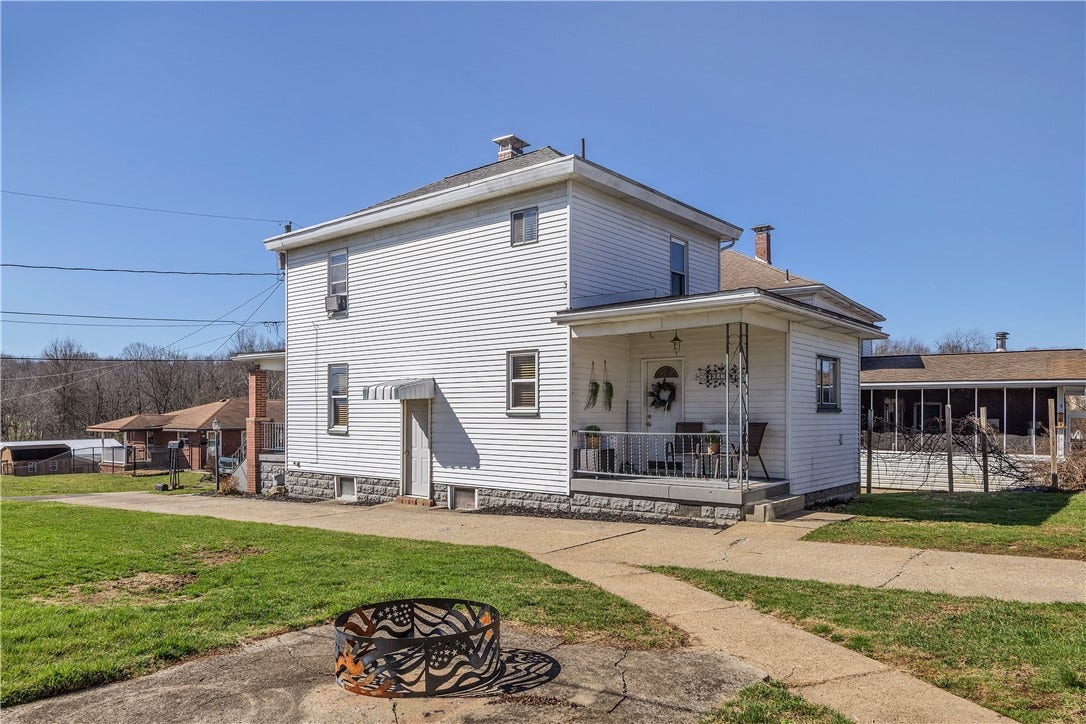 804 George, Scottdale, PA 15683