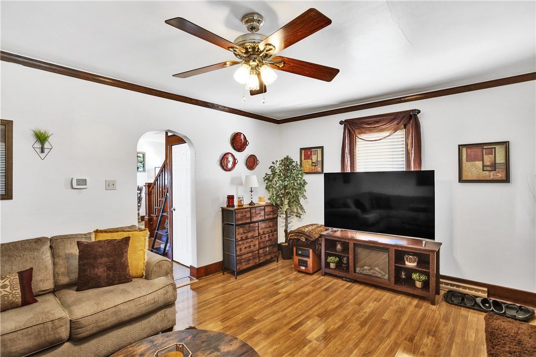 804 George, Scottdale, PA 15683