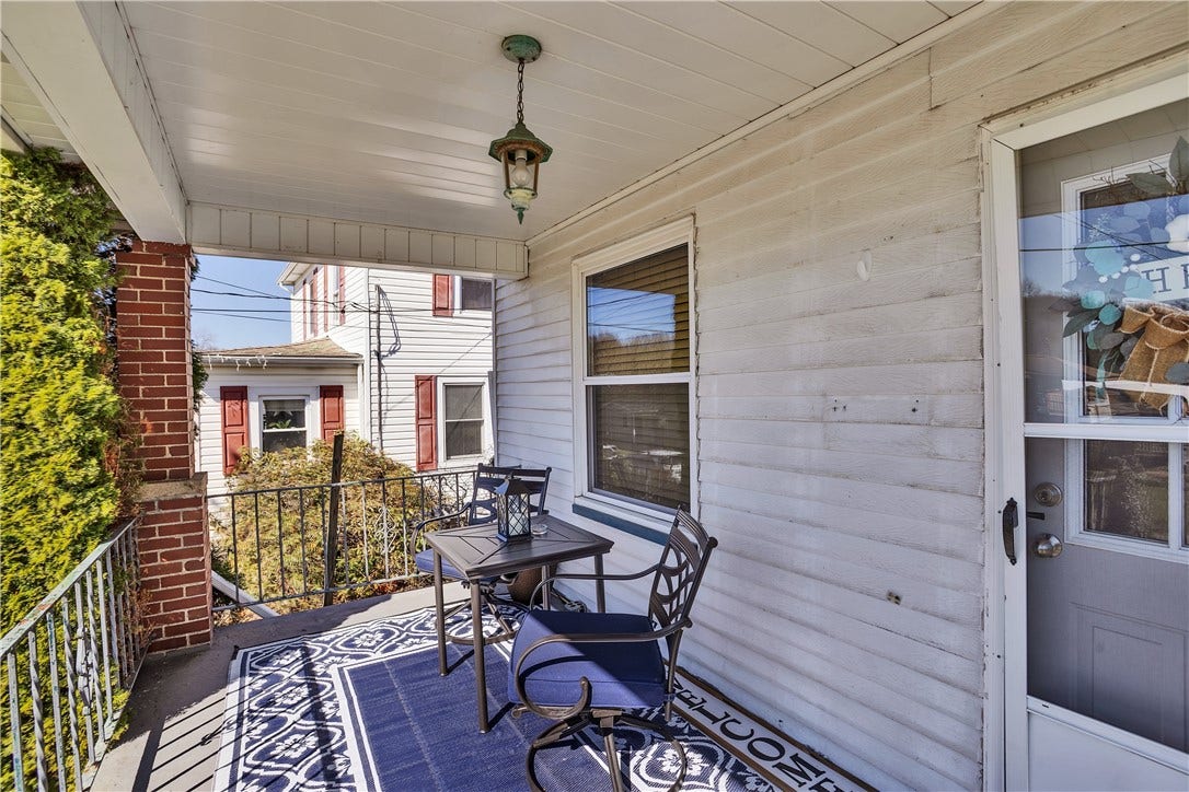 804 Front Porch