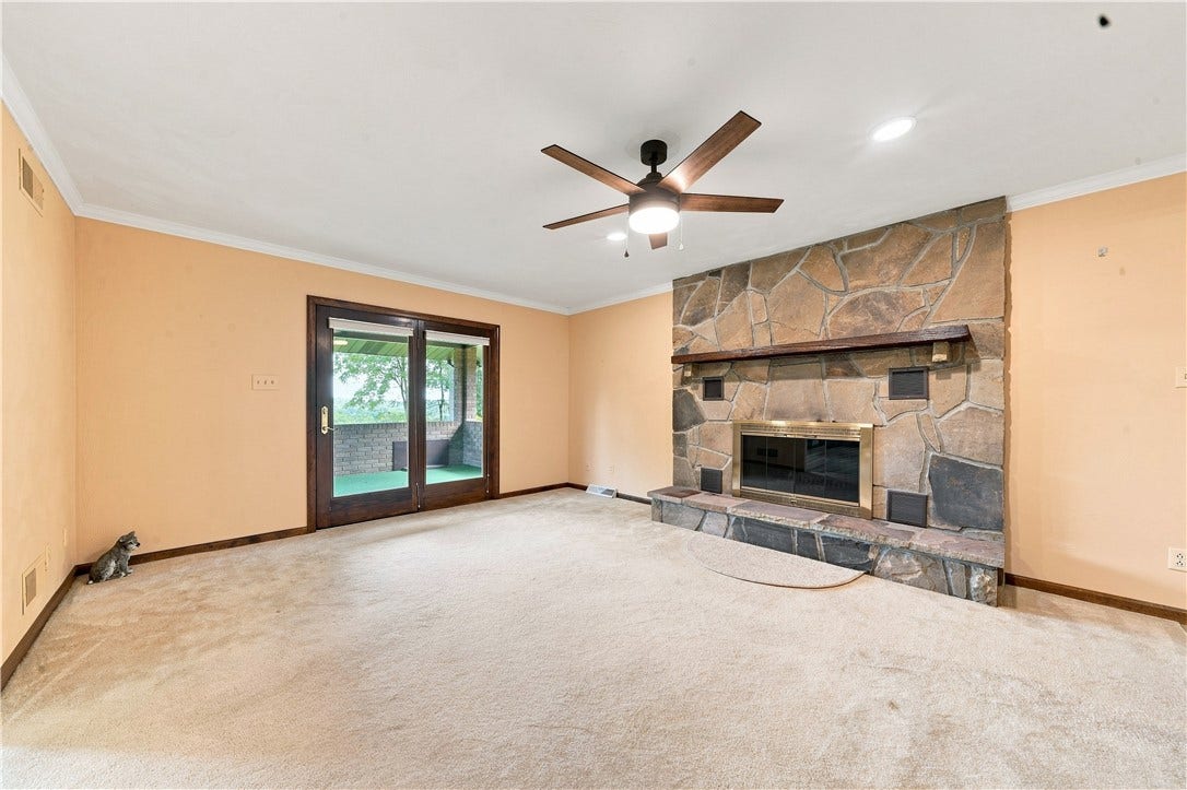 129 Chapel View Drive, Greensburg, PA 15601