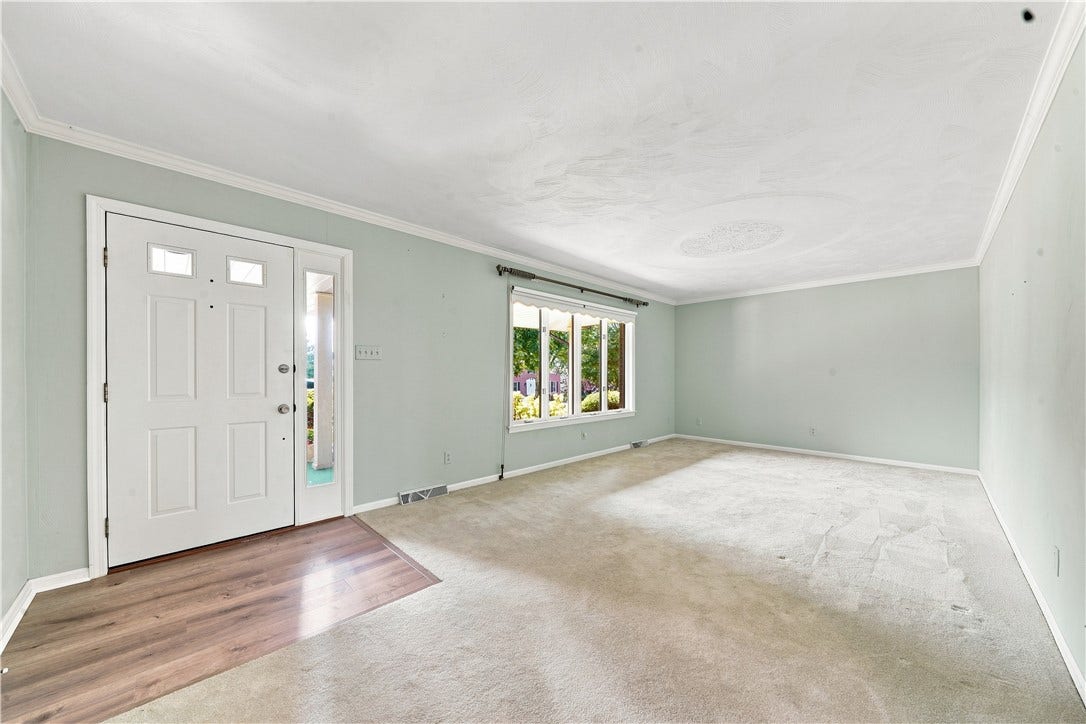 129 Chapel View Drive, Greensburg, PA 15601