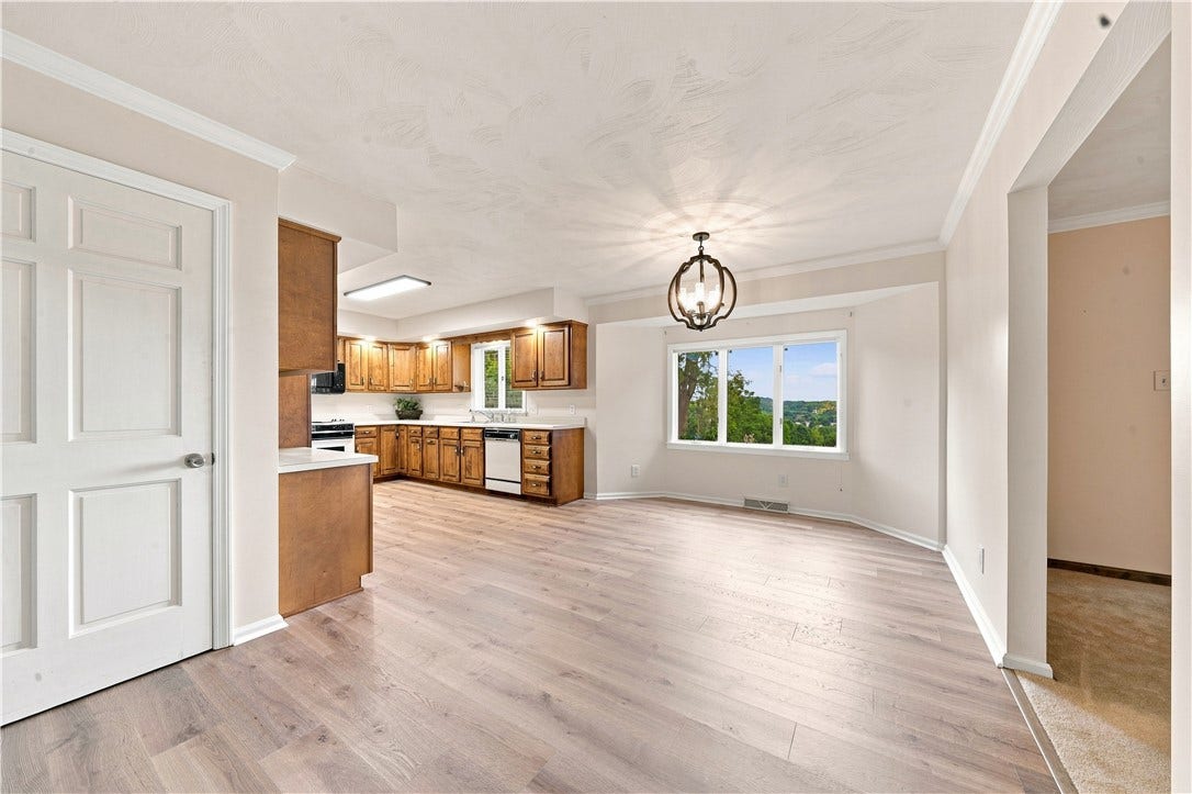 129 Chapel View Drive, Greensburg, PA 15601