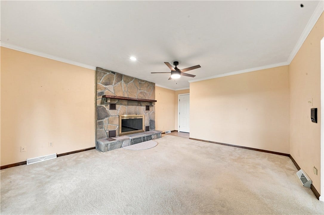 129 Chapel View Drive, Greensburg, PA 15601