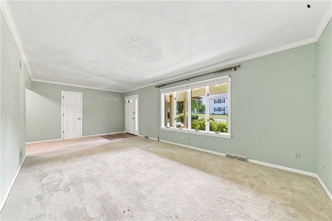 129 Chapel View Drive, Greensburg, PA 15601