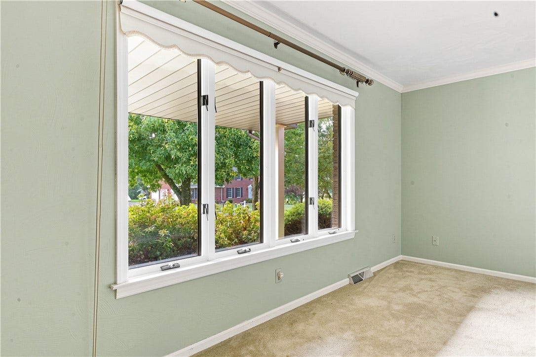 129 Chapel View Drive, Greensburg, PA 15601