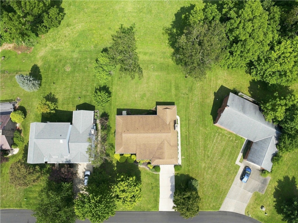 129 Chapel View Drive, Greensburg, PA 15601