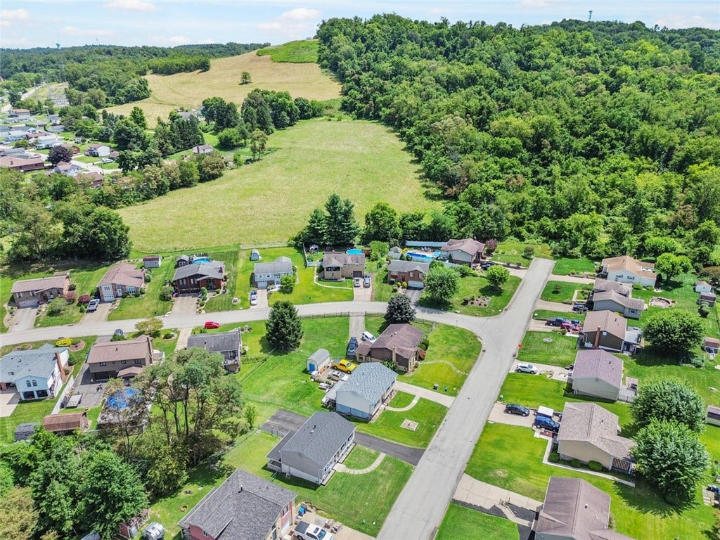 533 Elmview Dr, Elizabeth, PA 15037