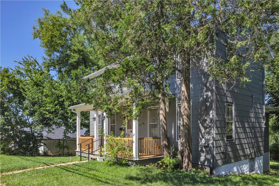 1046 Highland, Greensburg, PA 15601
