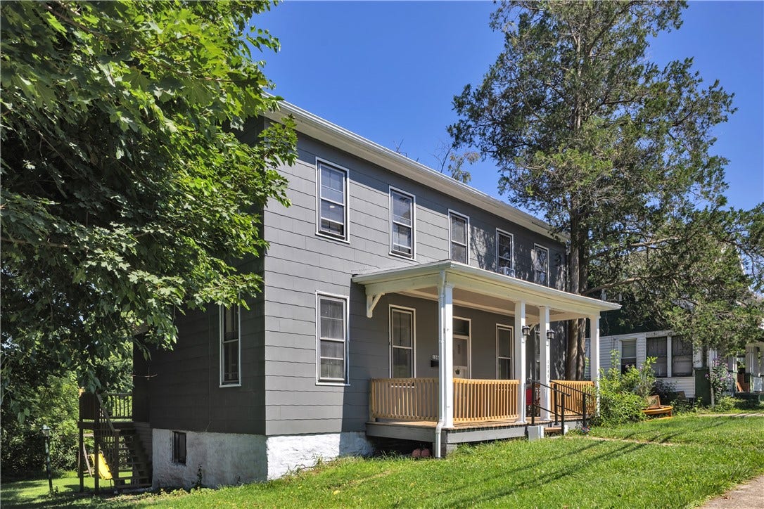 1046 Highland, Greensburg, PA 15601