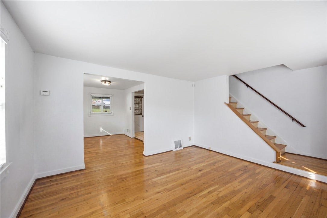 321 Cedar St, Jeannette, PA 15644