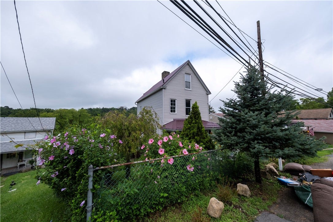 1362 E Maiden St, Washington, PA 15301