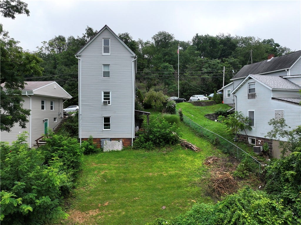 1362 E Maiden St, Washington, PA 15301