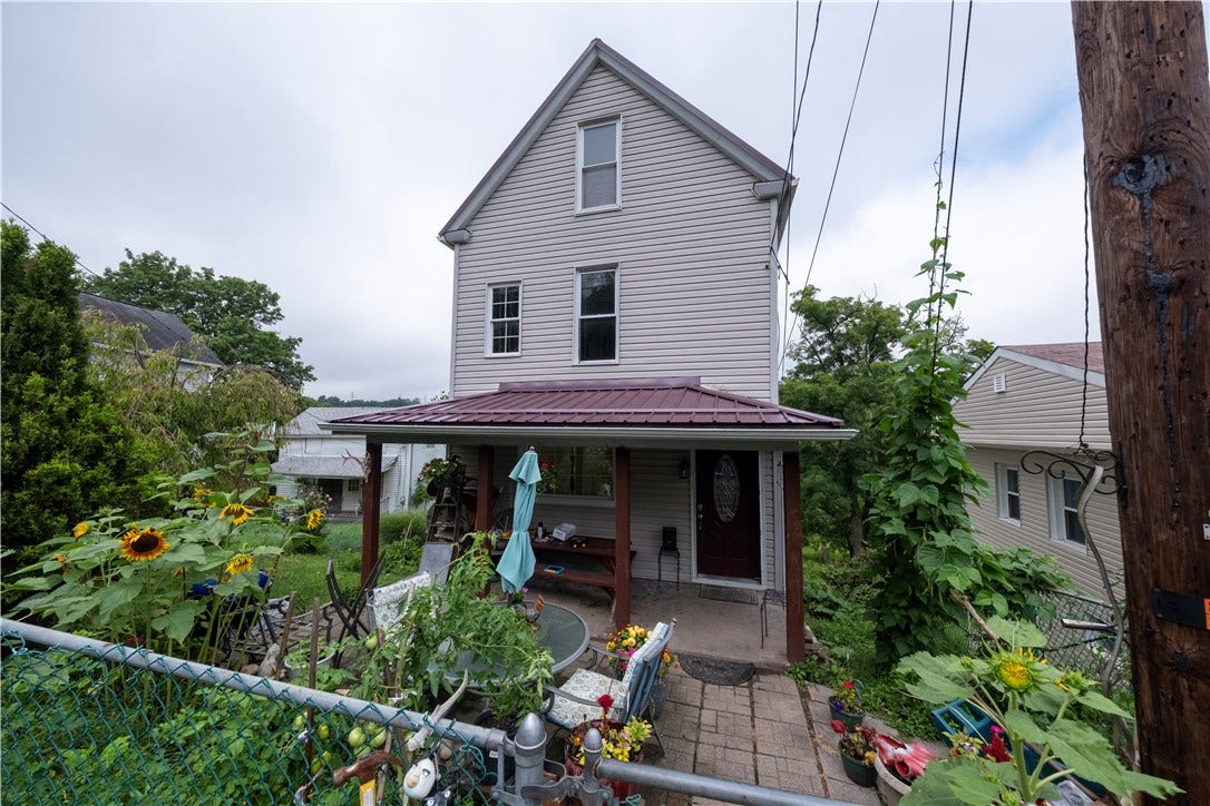 1362 E Maiden St, Washington, PA 15301