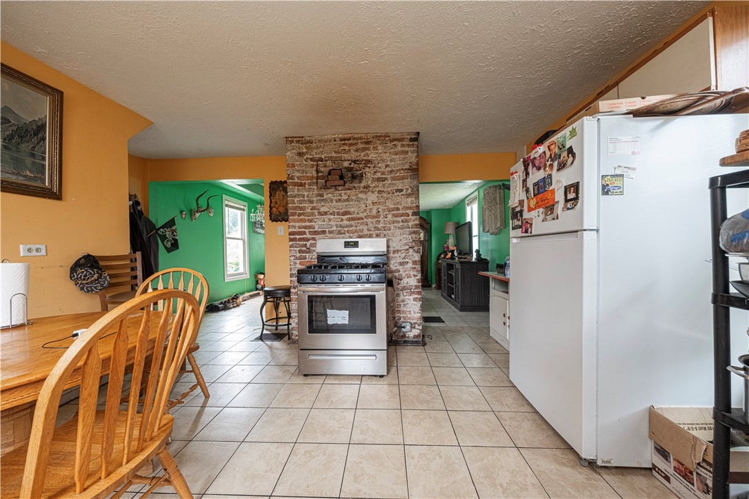 1362 E Maiden St, Washington, PA 15301