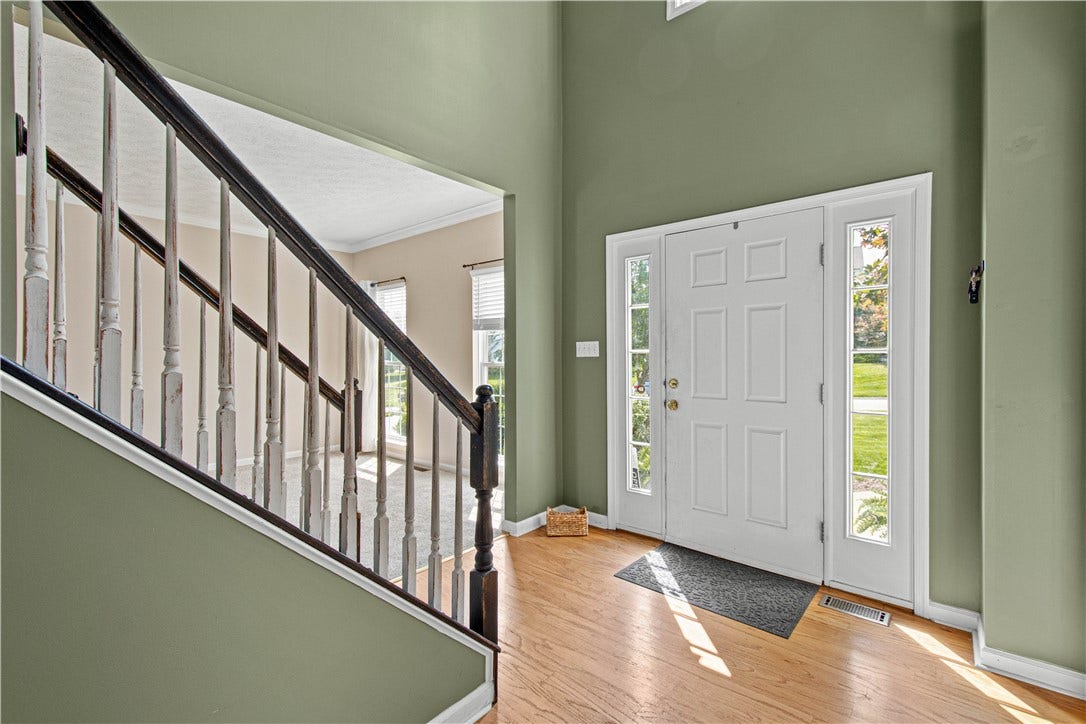 197 Valley View Dr, Belle Vernon, PA 15012