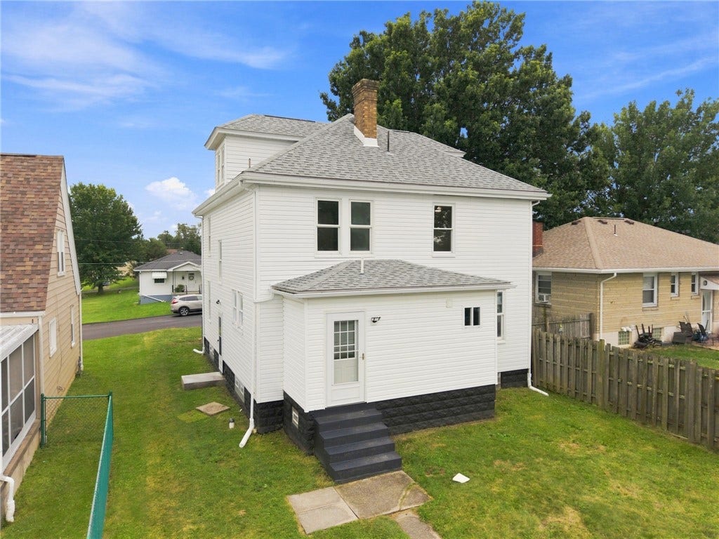 118 PRICE ST, Belle Vernon, PA 15012