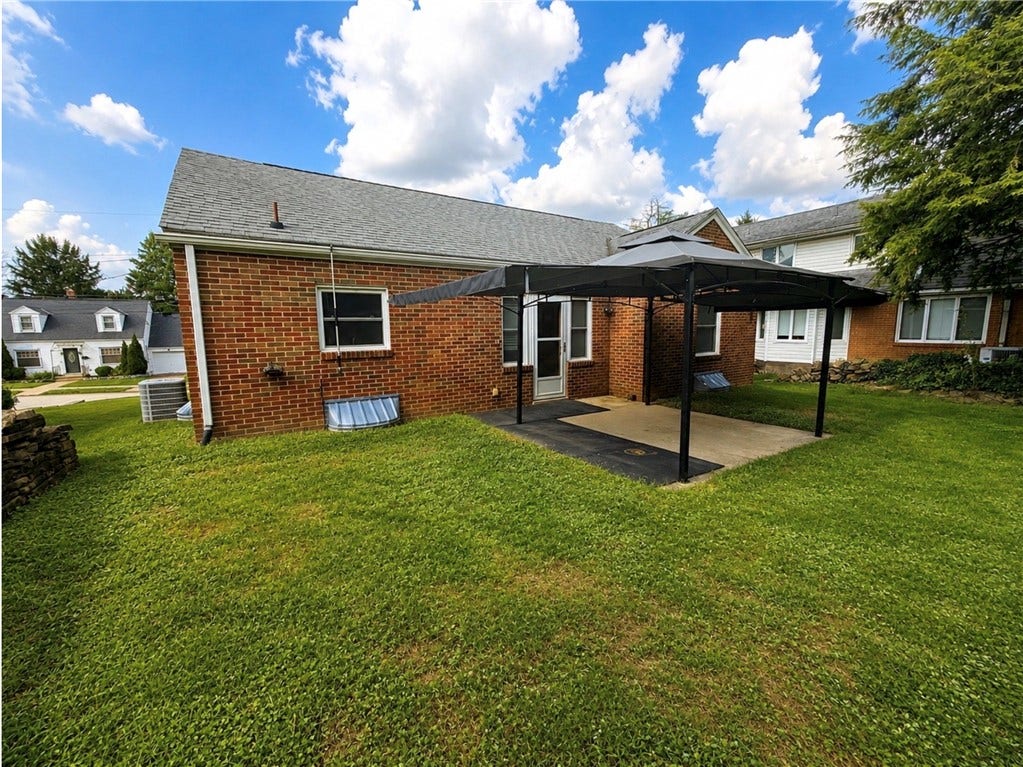 71 Gilmore St, Uniontown, PA 15401