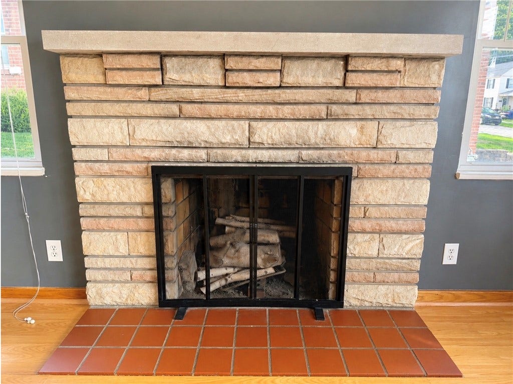 71 Gilmore St, Uniontown, PA 15401