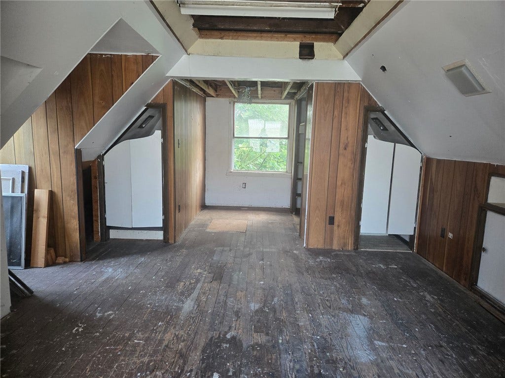 344 N Pennsylvania Ave, Greensburg, PA 15601