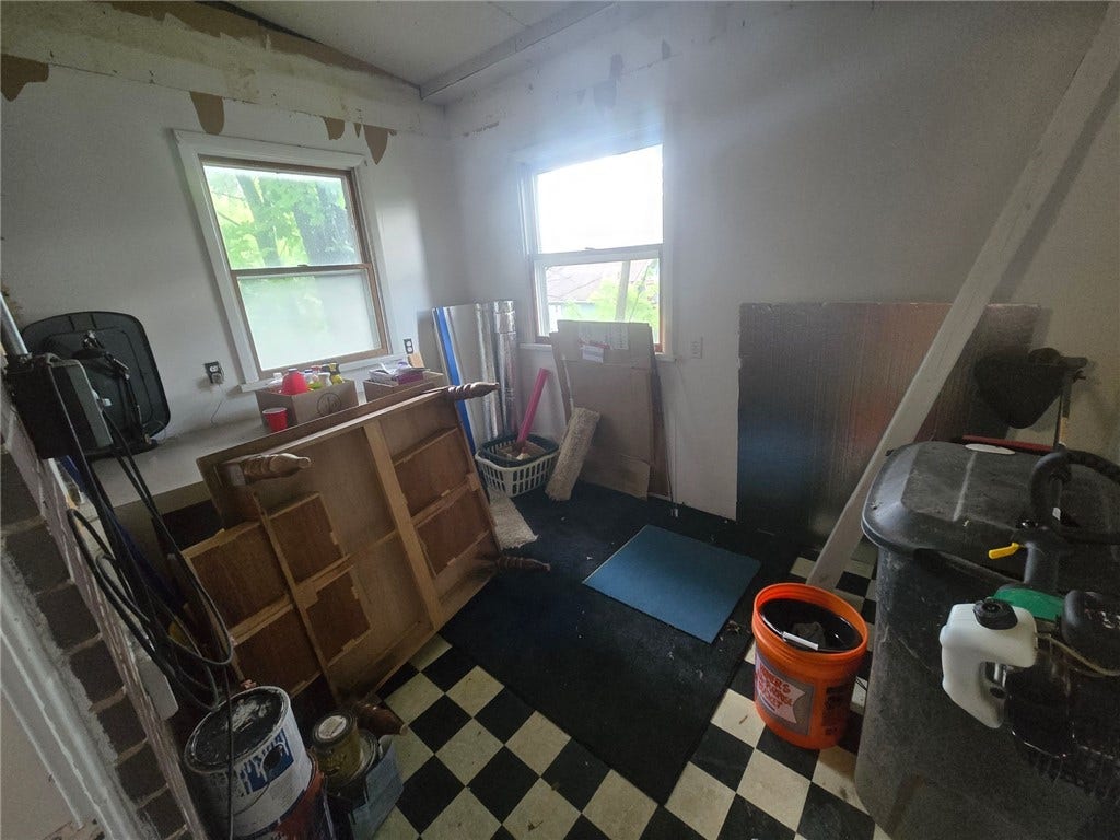 344 N Pennsylvania Ave, Greensburg, PA 15601