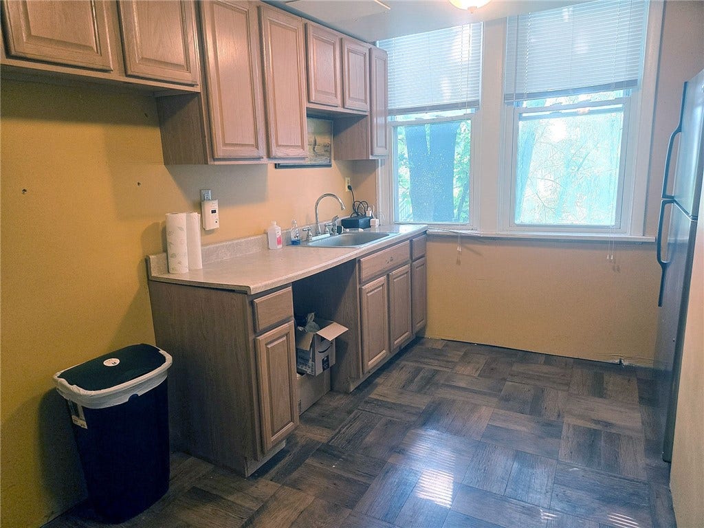 344 N Pennsylvania Ave, Greensburg, PA 15601