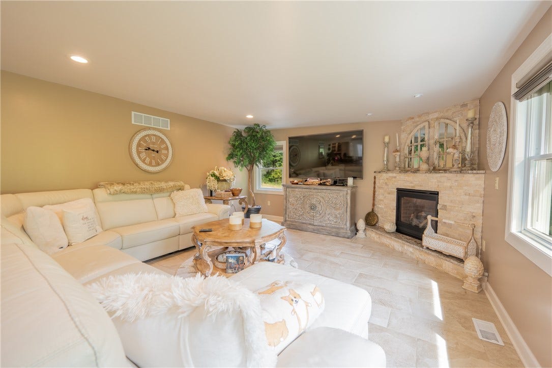 183 Ransel Rd, Latrobe, PA 15650