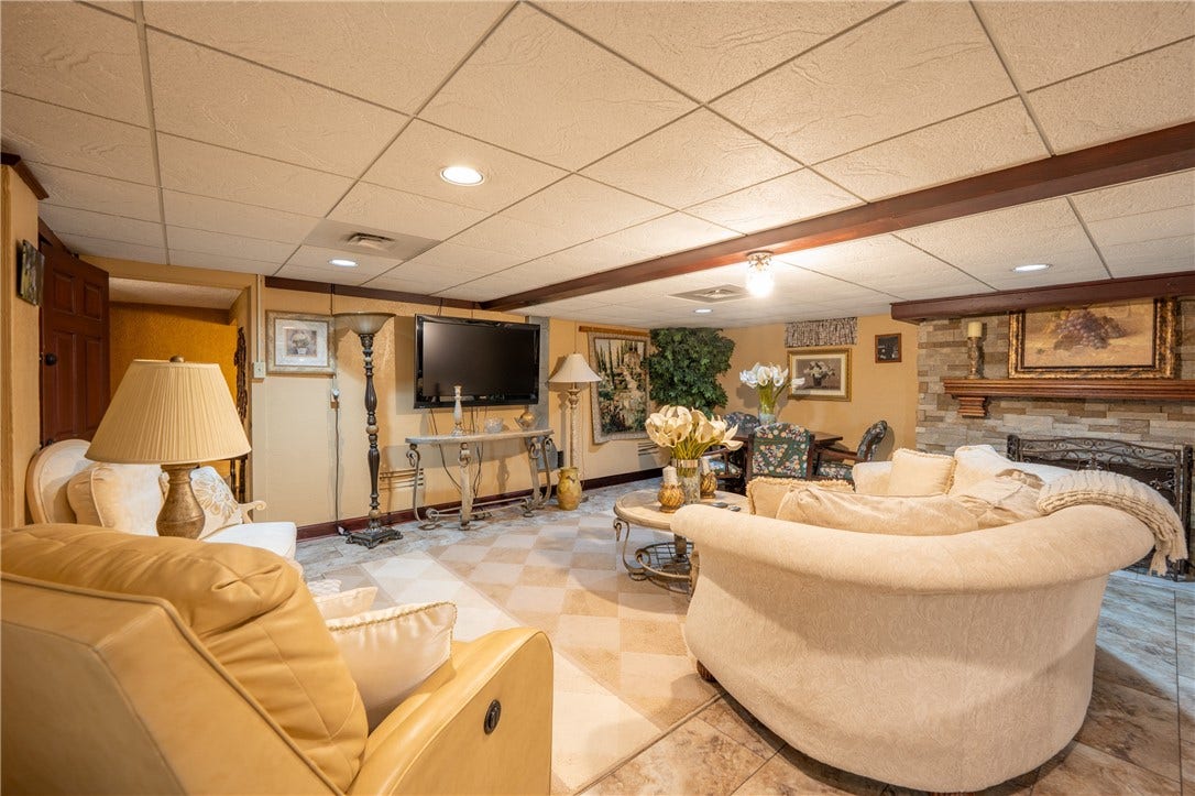183 Ransel Rd, Latrobe, PA 15650
