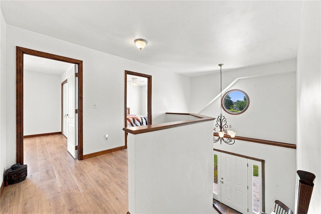 104 Carmella Dr, Irwin, PA 15642