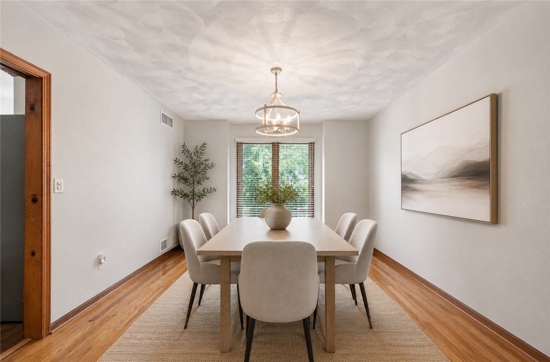 Dining Room *virtually staged*