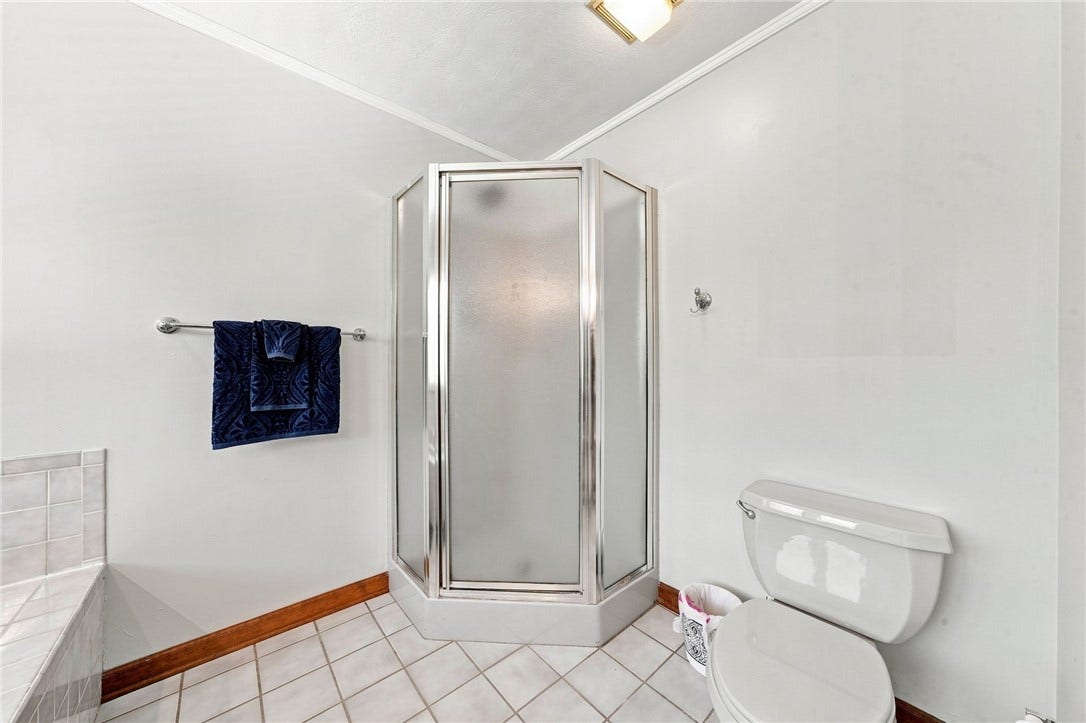 Seperate shower