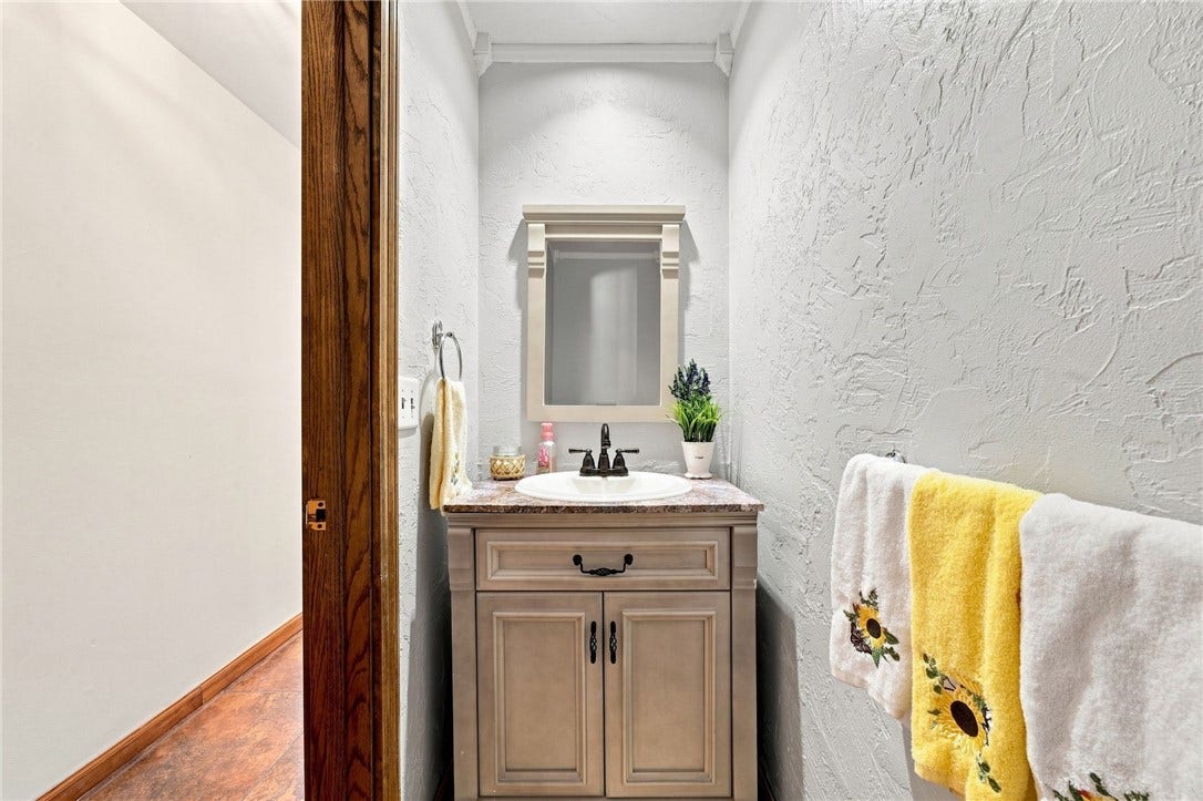 Man Floor Powder Room