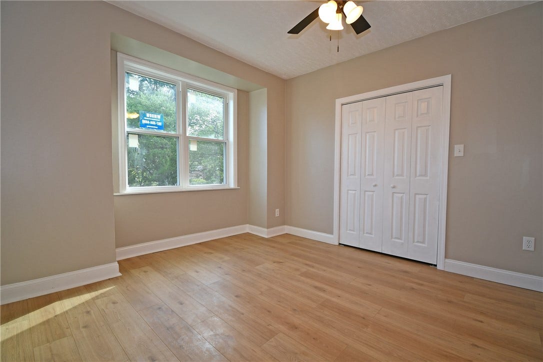 1st Floor bedroom/den