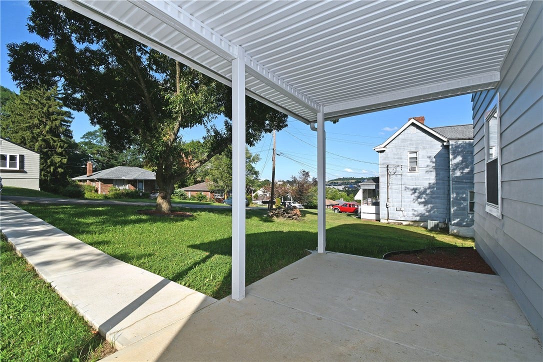 28 Farley St, Washington, PA 15301