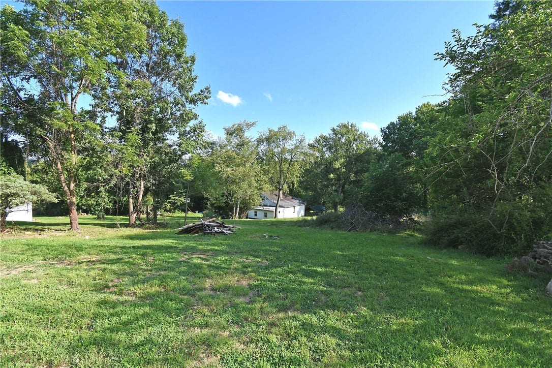 28 Farley St, Washington, PA 15301