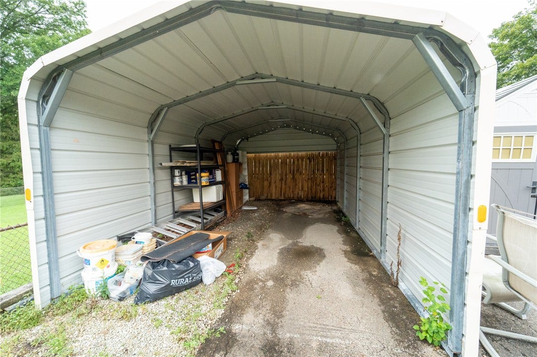 1008 Broad Street, Connellsville, PA 15425